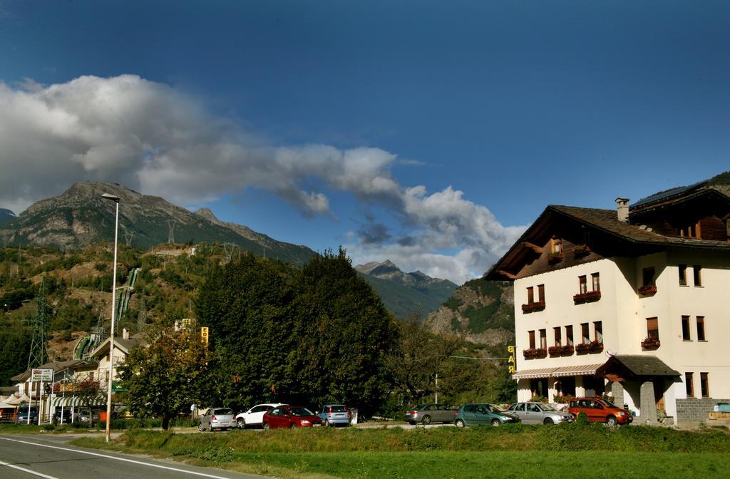 Hotel Edelweiss Villeneuve Luaran gambar